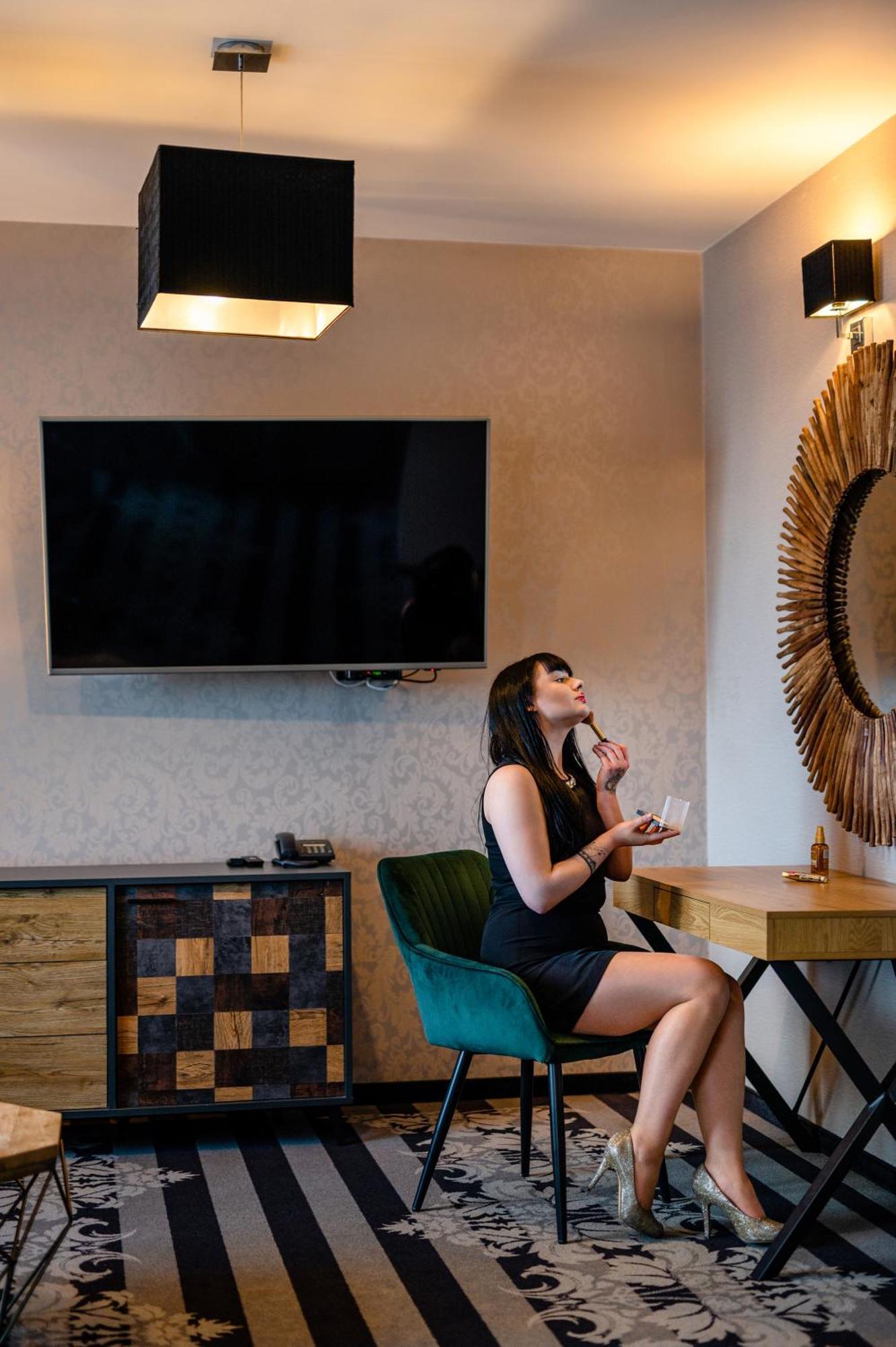 Hotel Alhar Lubliniec Kültér fotó