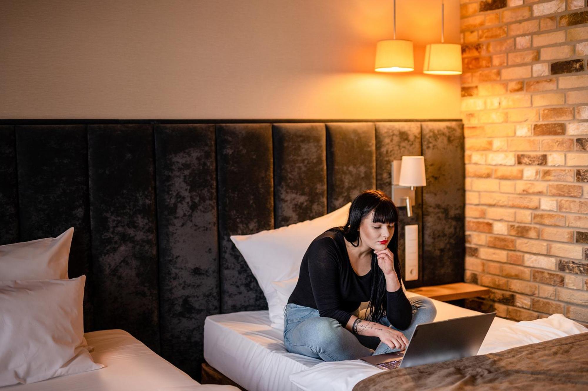 Hotel Alhar Lubliniec Kültér fotó