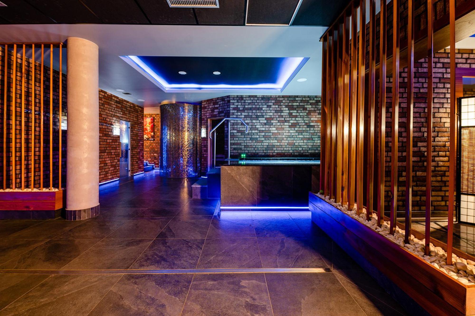 Hotel Alhar Lubliniec Kültér fotó