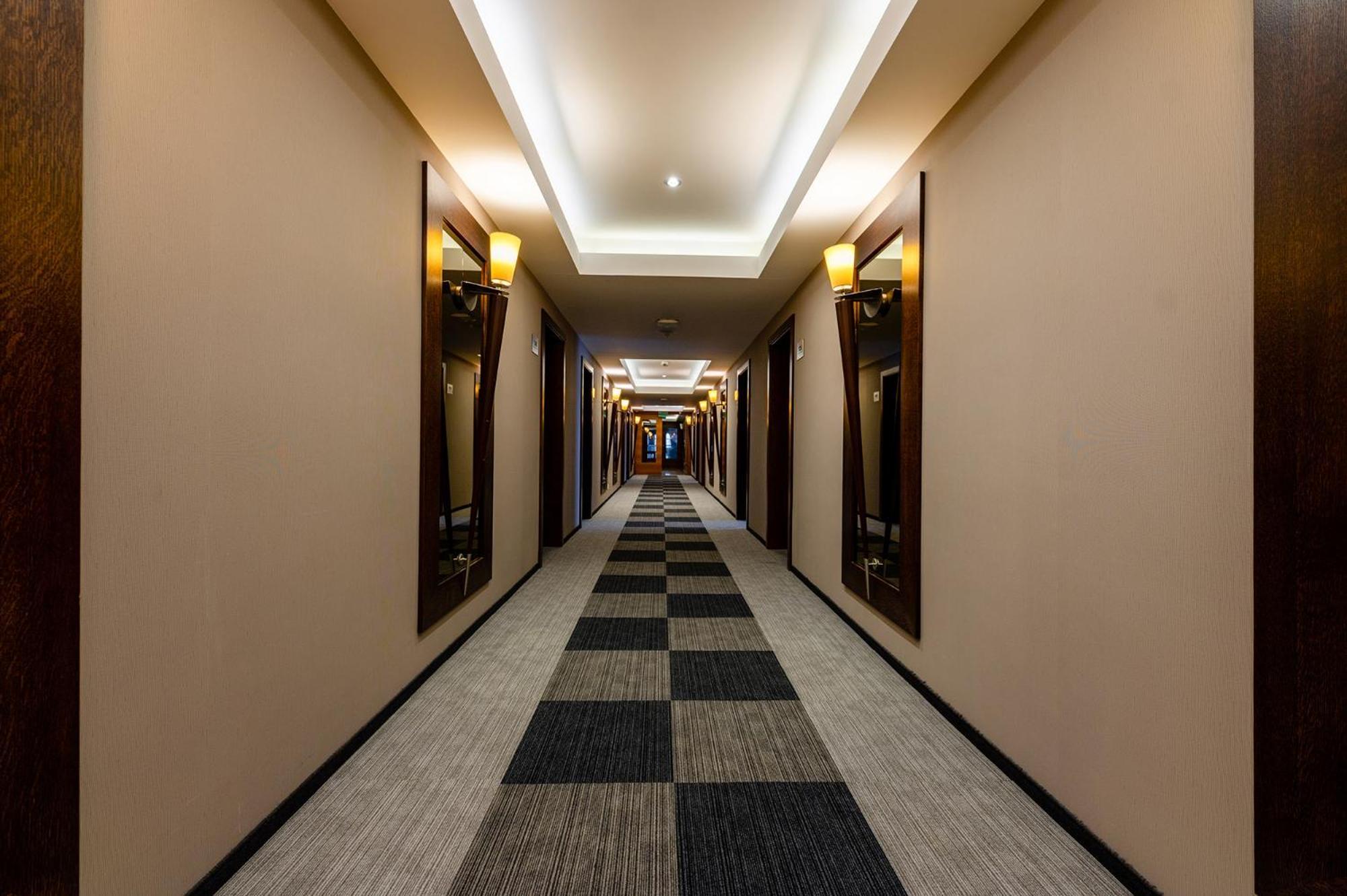 Hotel Alhar Lubliniec Kültér fotó