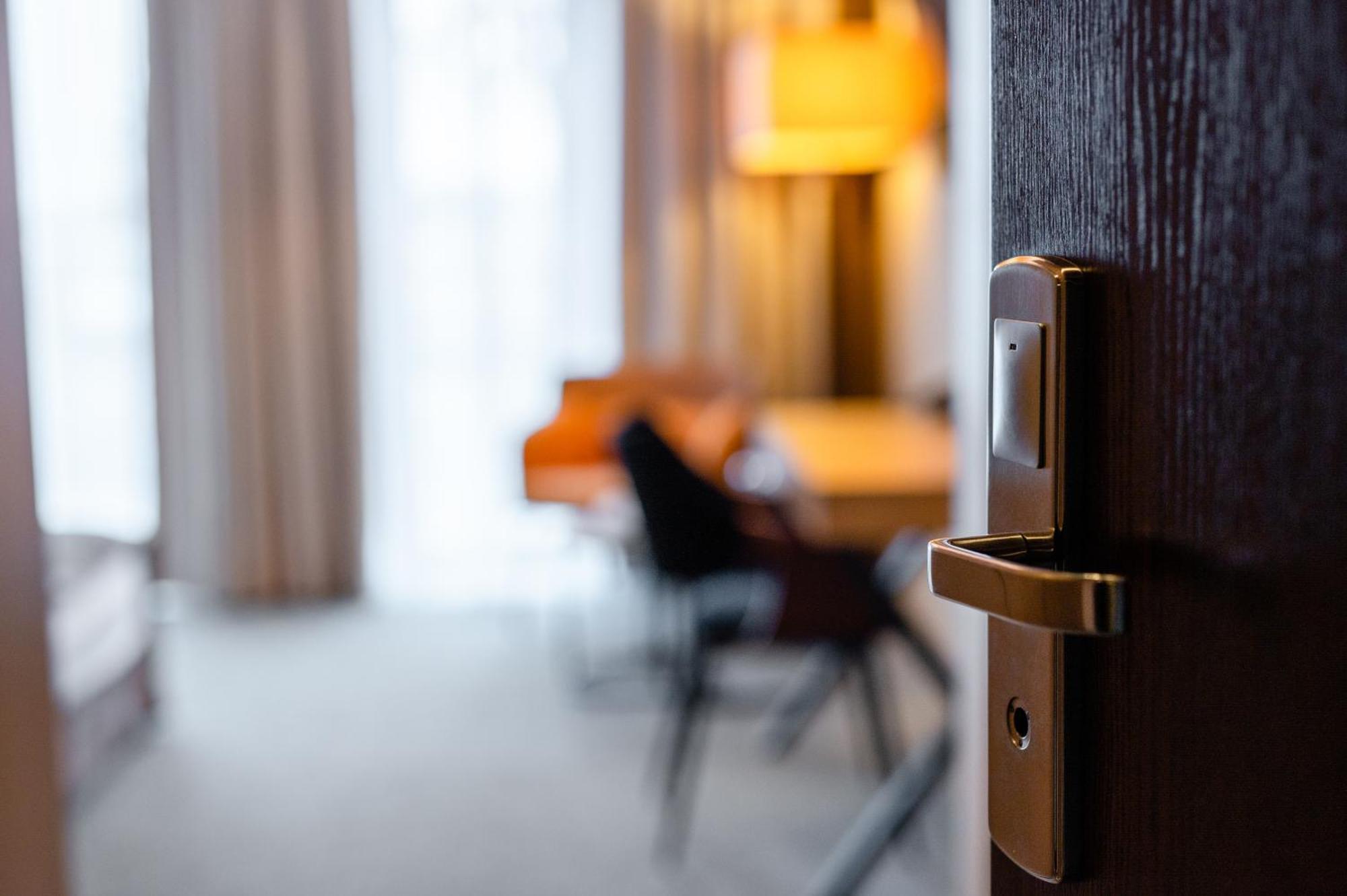 Hotel Alhar Lubliniec Kültér fotó